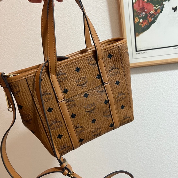 MCM Crossbody Tote Bag - Picture 4 of 6